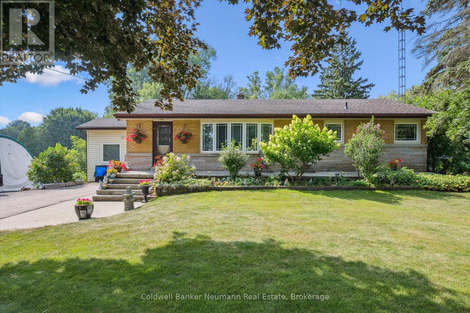 1918 Regional 97 Rd, Hamilton, ON N1R 5S7