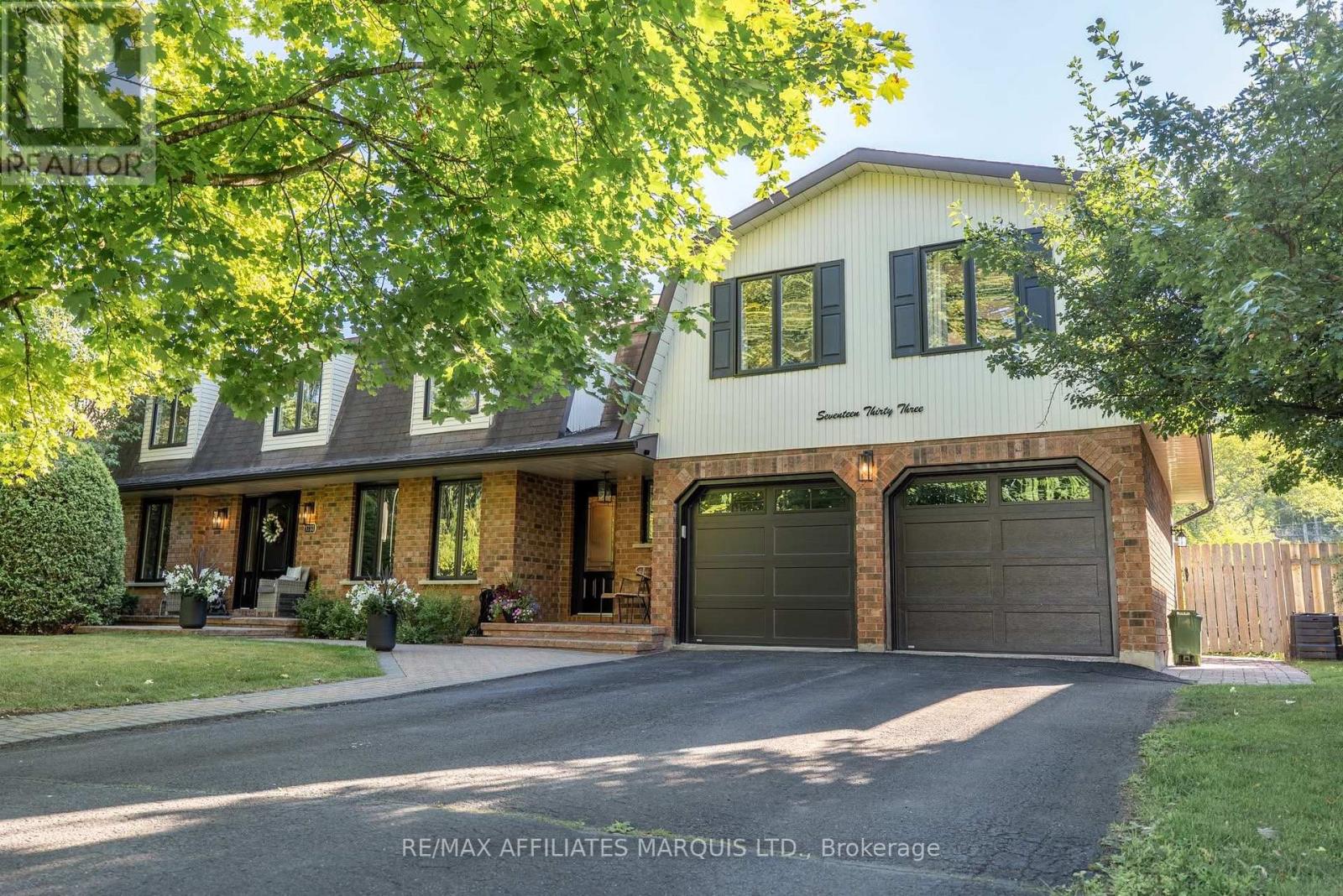 1733 Blakely Dr, Cornwall, ON K6J 5M6