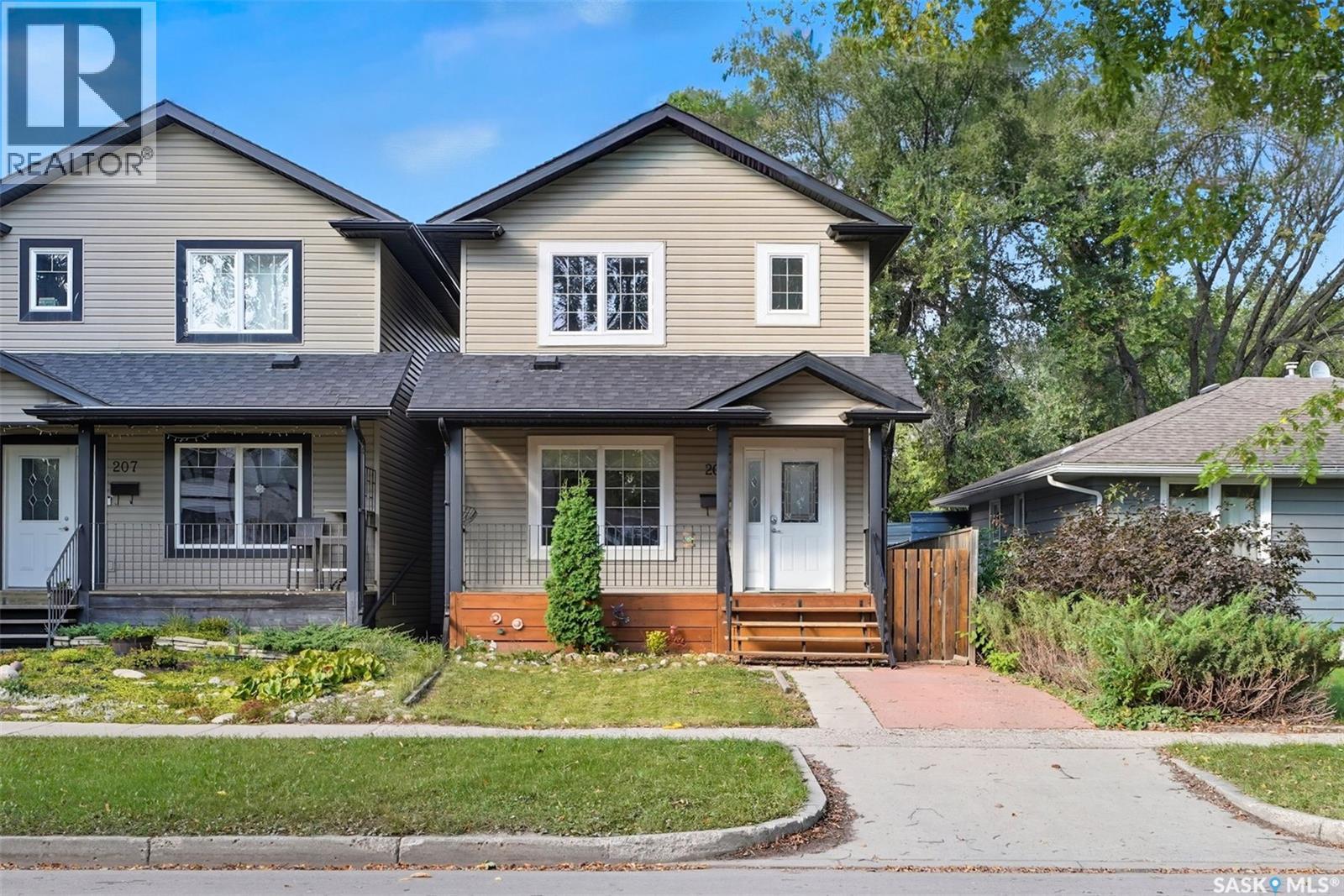 205 Taylor St W, Saskatoon, SK S7M 0C4