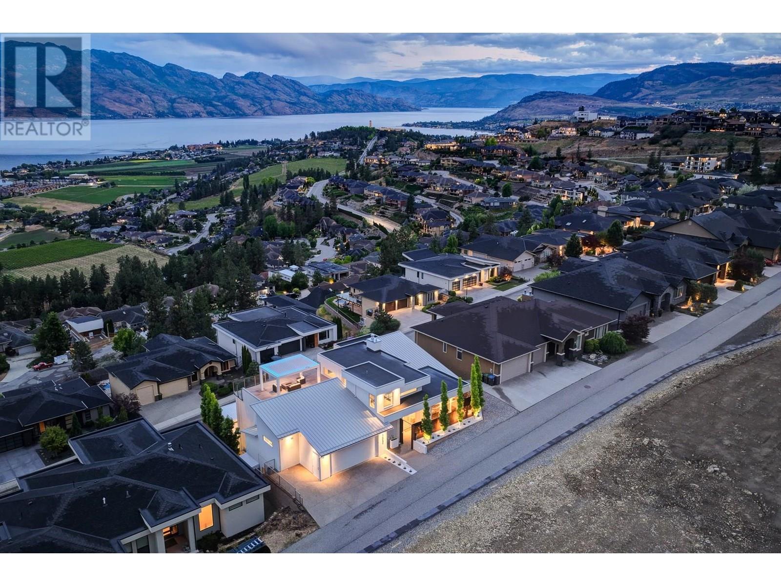 1384 Pinot Noir Dr, West Kelowna, BC V4T 3J1