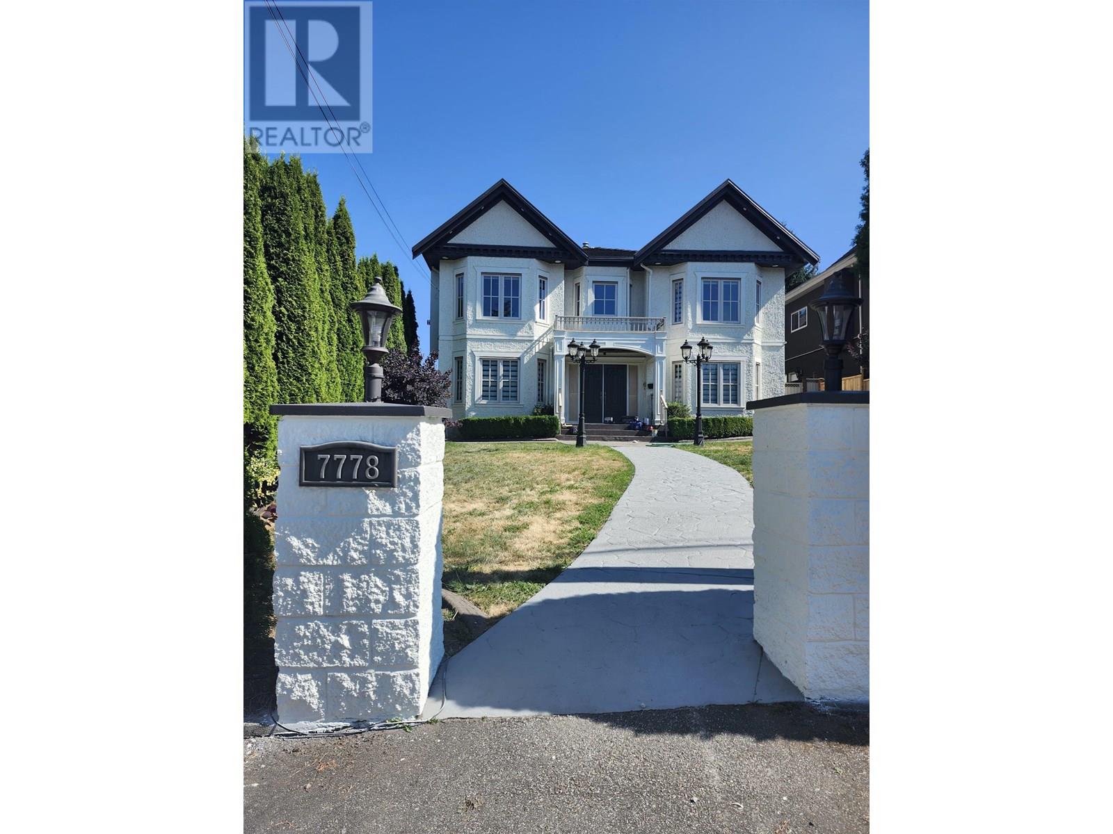 7778 Nursery St, Burnaby, BC V5E 2B4