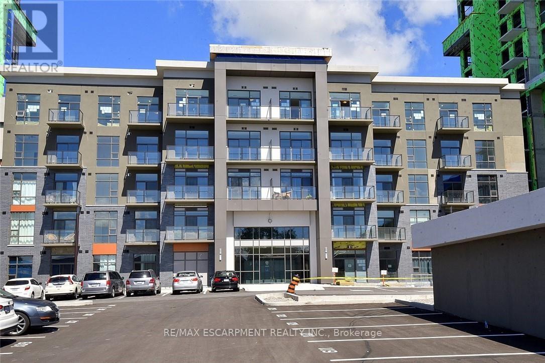 612 450 Dundas St, Hamilton Waterdown, ON L0R 2H4