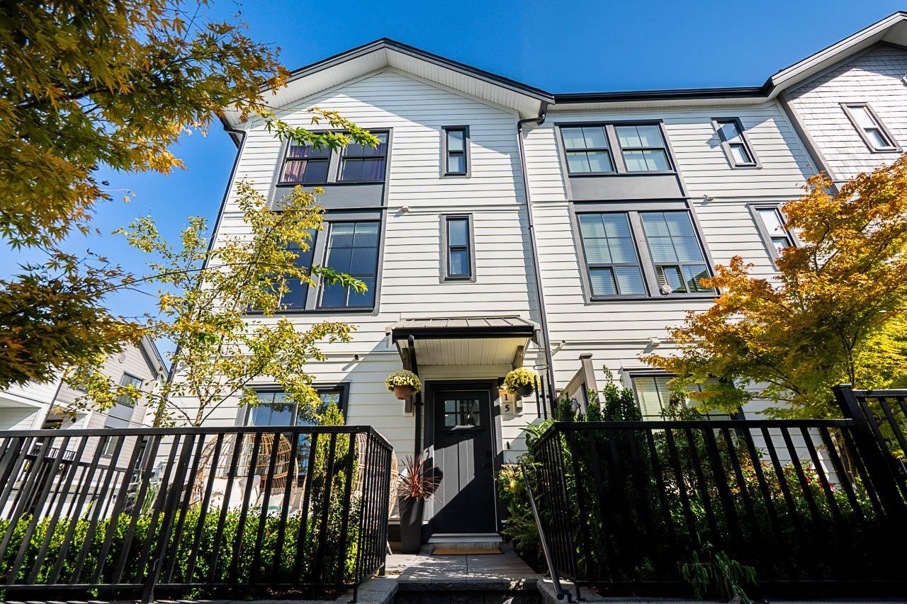 16565 24a Avenue Unit 15, Surrey, BC V3Z 1H7