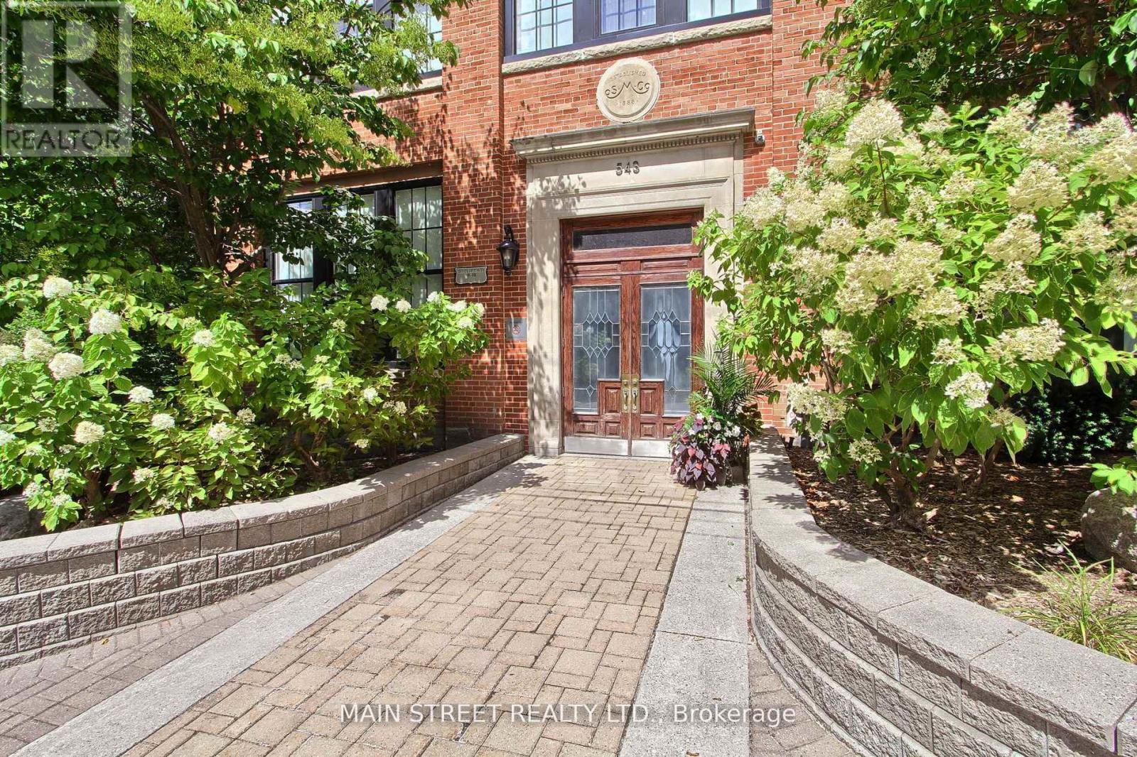 107 543 Timothy St, Newmarket, ON L3Y 1R1