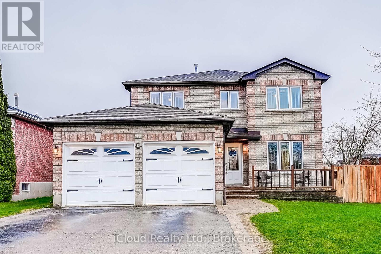 9 Timothy Ln S, Barrie, ON L4N 9Z7