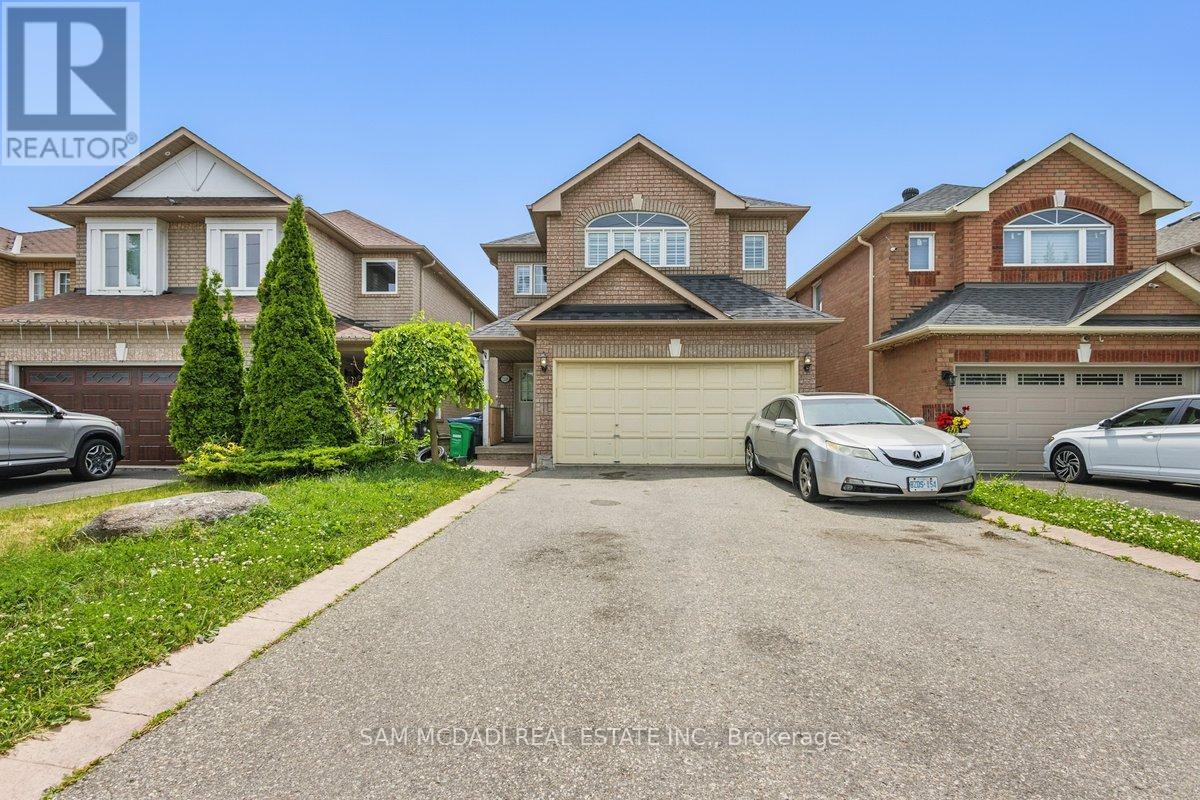7258 Dime Cres, Mississauga, ON L5W 1K6