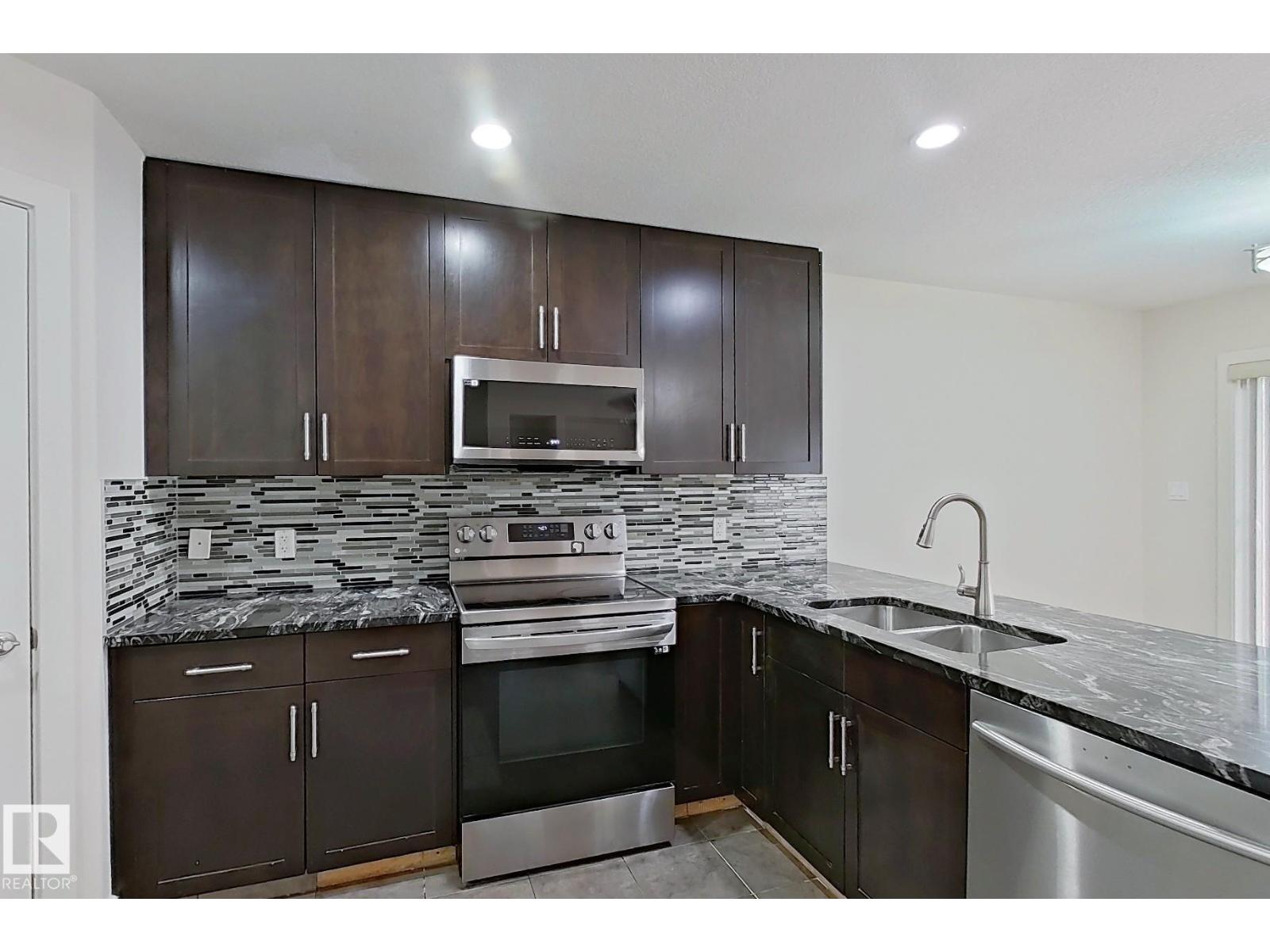 31 St Nw Unit 15135, Edmonton, AB T5Y 0S2