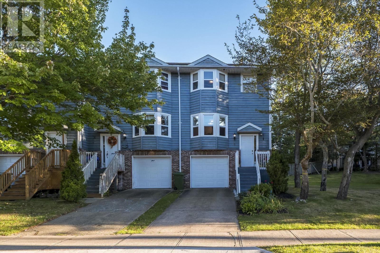 8 Remington Ct, Halifax, NS B3M 3Y6