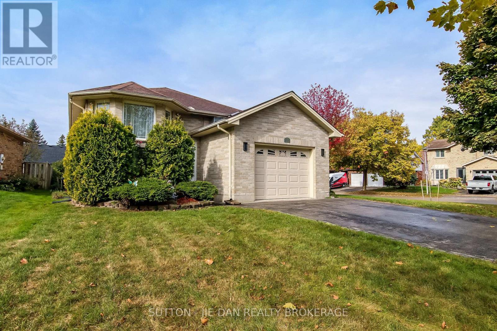 26 Stoneycreek Pl, London, ON N5X 3X4