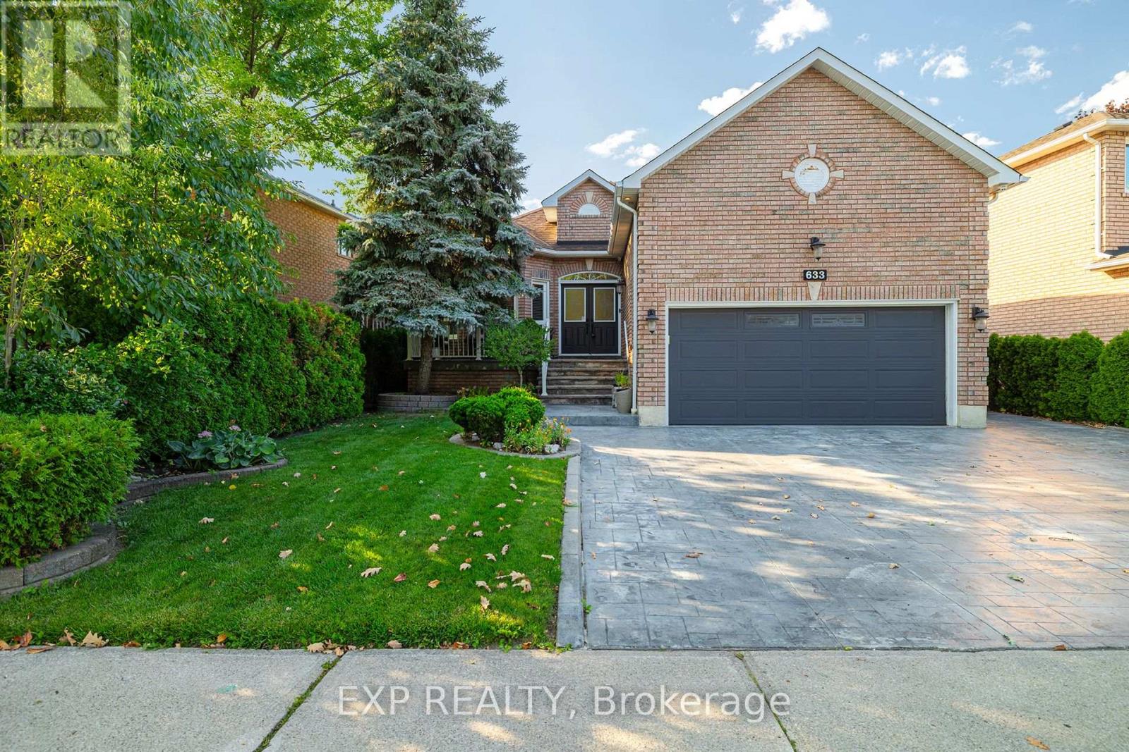 633 Avonwick Ave, Mississauga Hurontario, ON L5R 3N9
