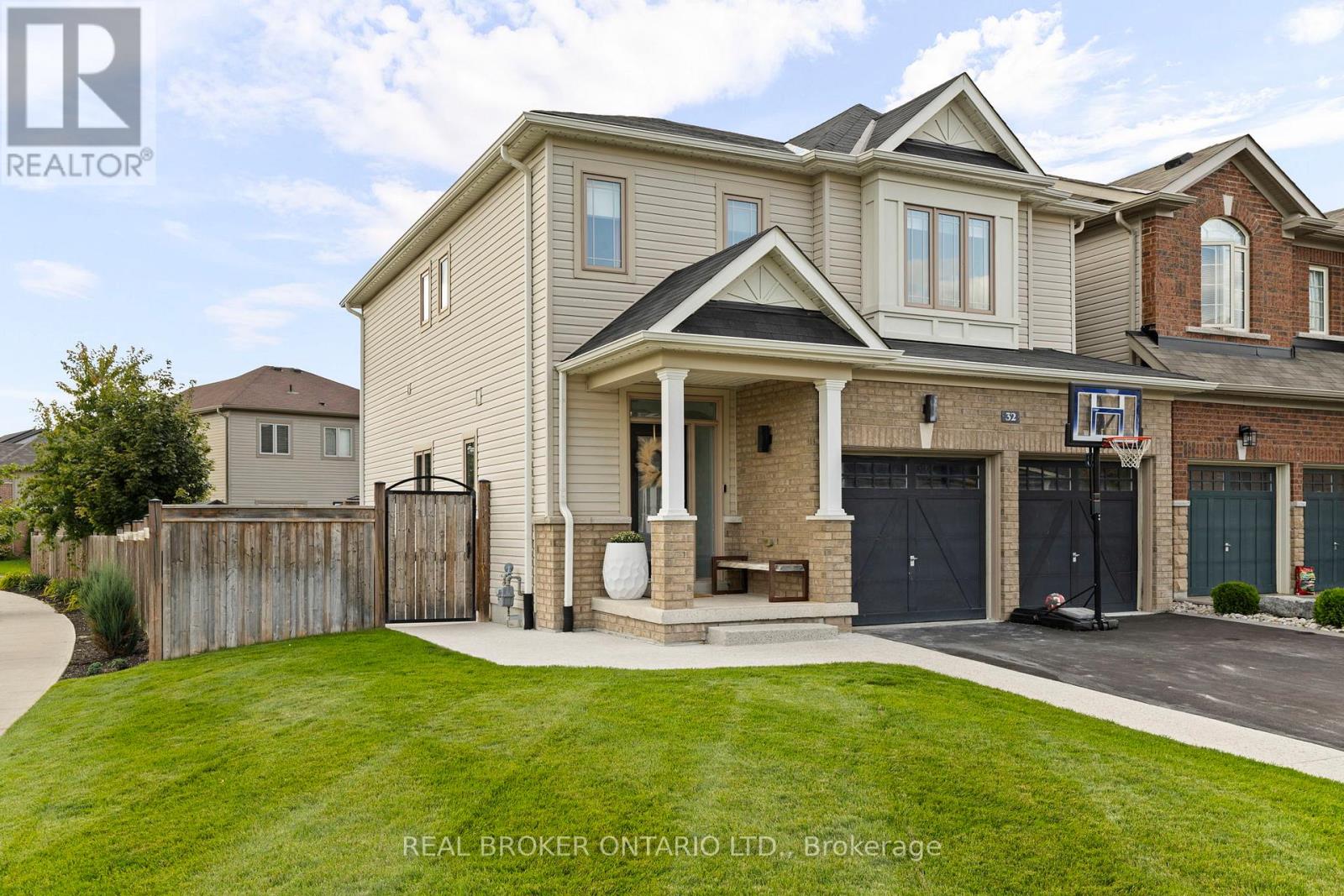 32 Mandley St, Essa Angus, ON L3W 0B6
