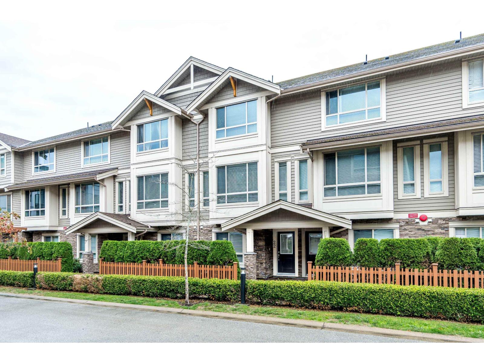 19752 55a Avenue Unit 22, Langley, BC V3A 3X2