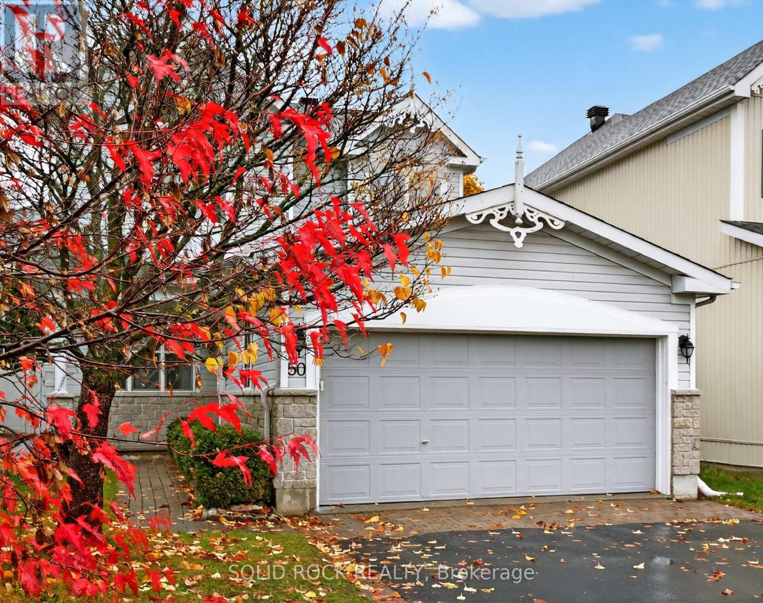 50 Insmill Cres, Ottawa, ON K2T 1G4