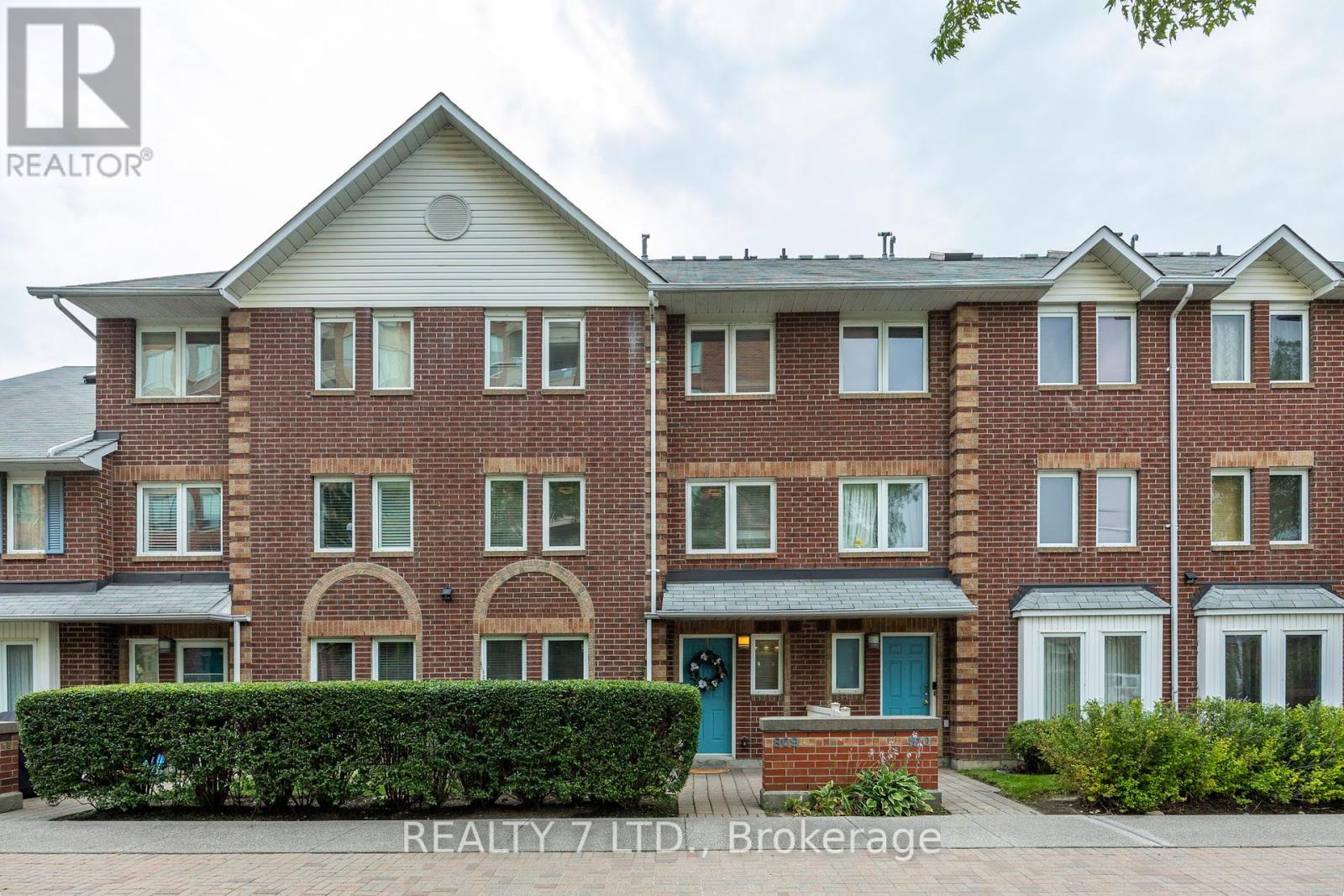 809 900 Steeles Ave W, Vaughan, ON L4J 8C2