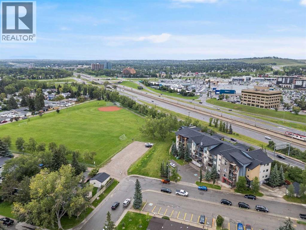 3950 46 Avenue Nw Unit 206, Calgary, AB T3A 0L9