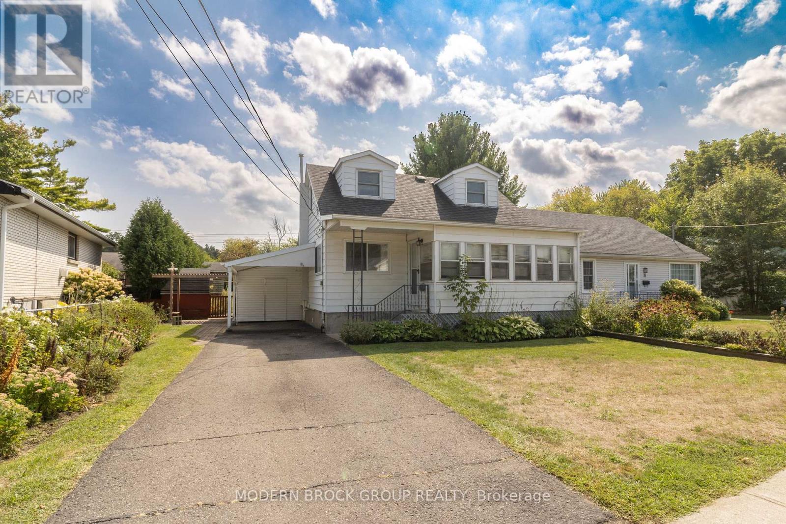 35 Broadway Ave, Brockville, ON K6V 1T9
