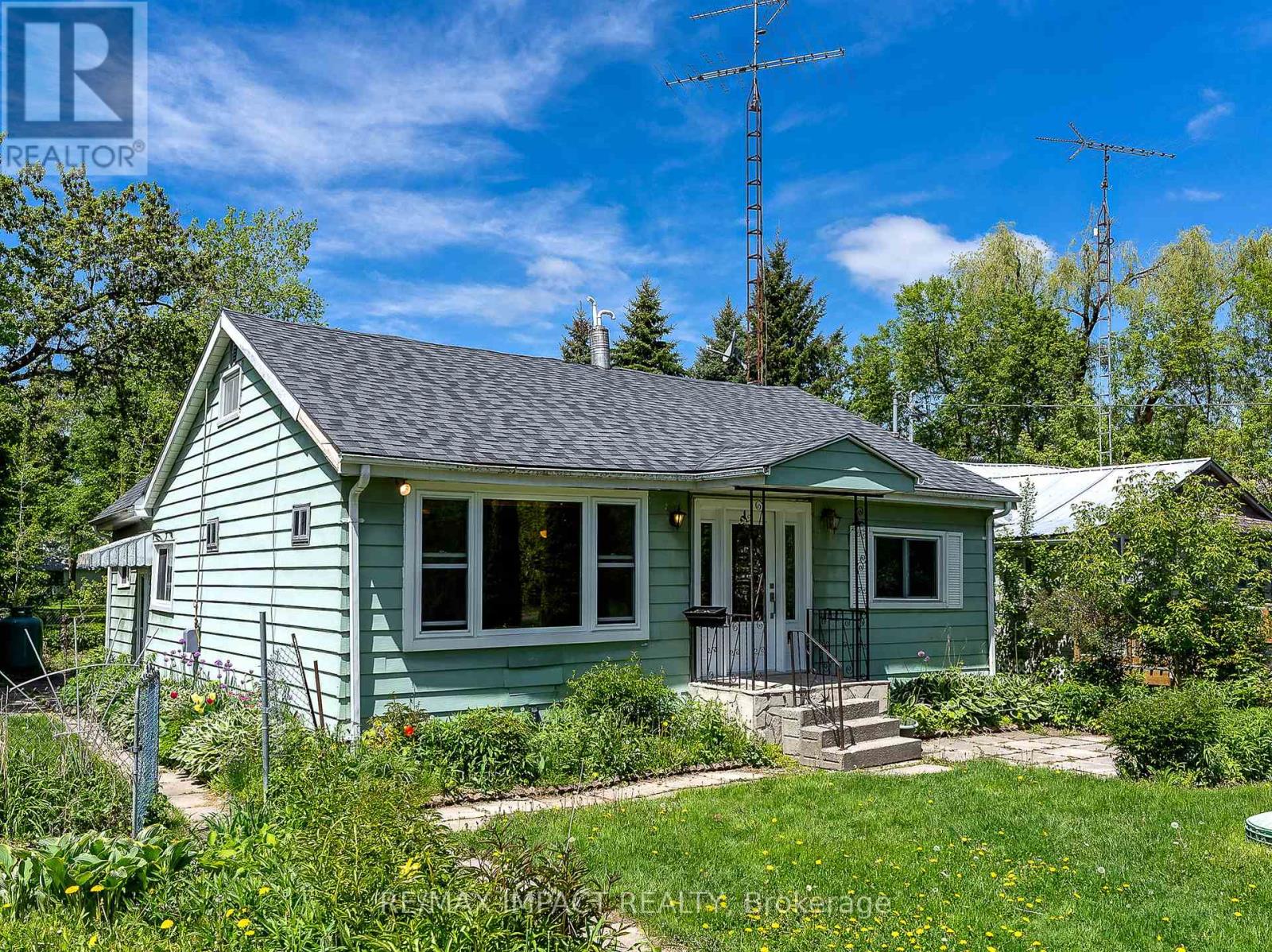 5372 Young St, Hamilton, ON K0K 2H0