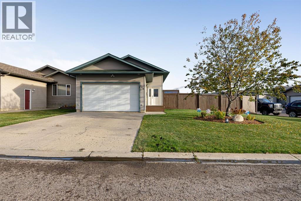 140 Swanson Cres, Fort Mcmurray, AB T9K 2T3