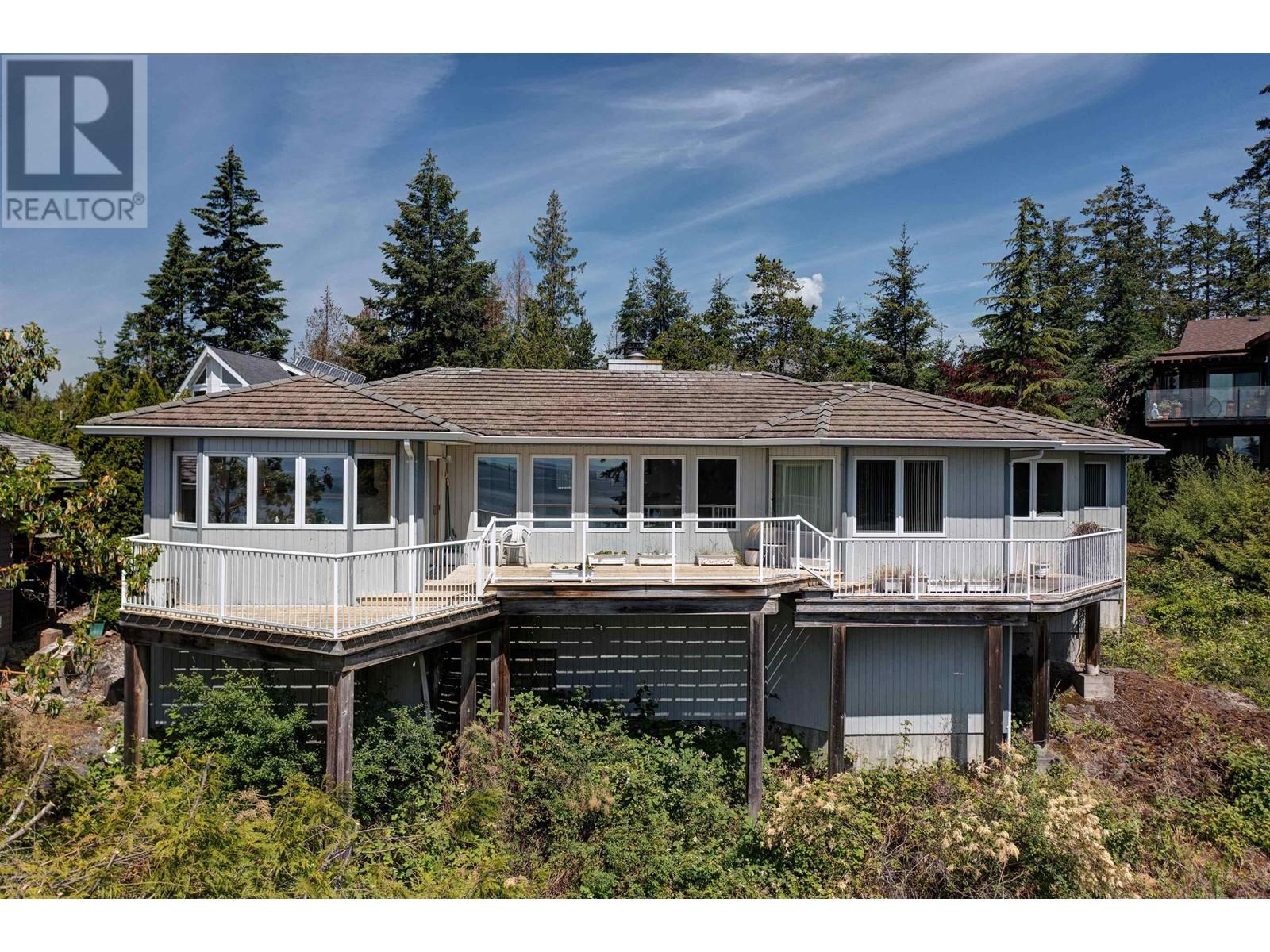 70 0Beds homes for sale in Halfmoon Bay BC Halfmoon Bay BC real