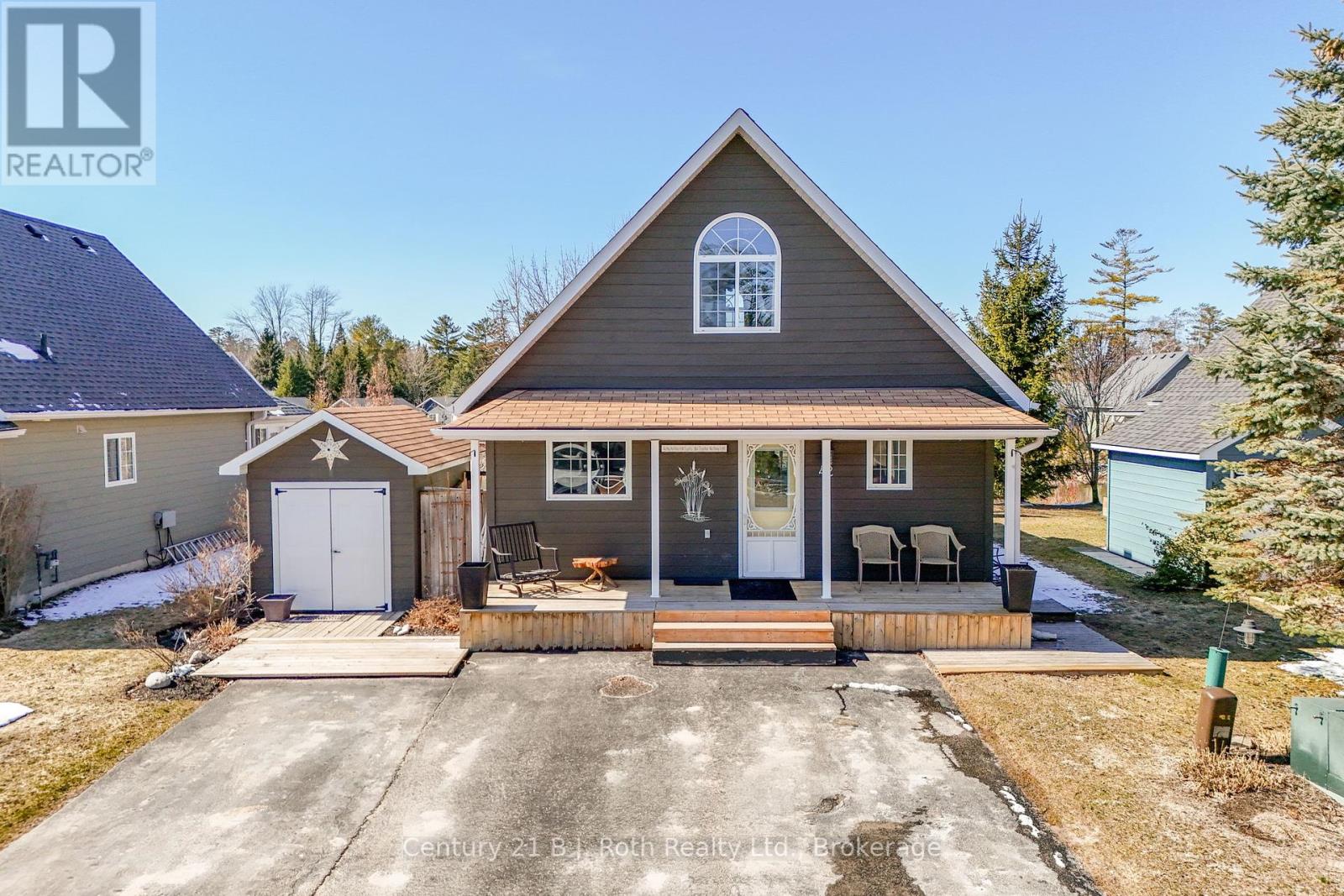 42 Madawaska Trl, Wasaga Beach, ON L9Z 1X7