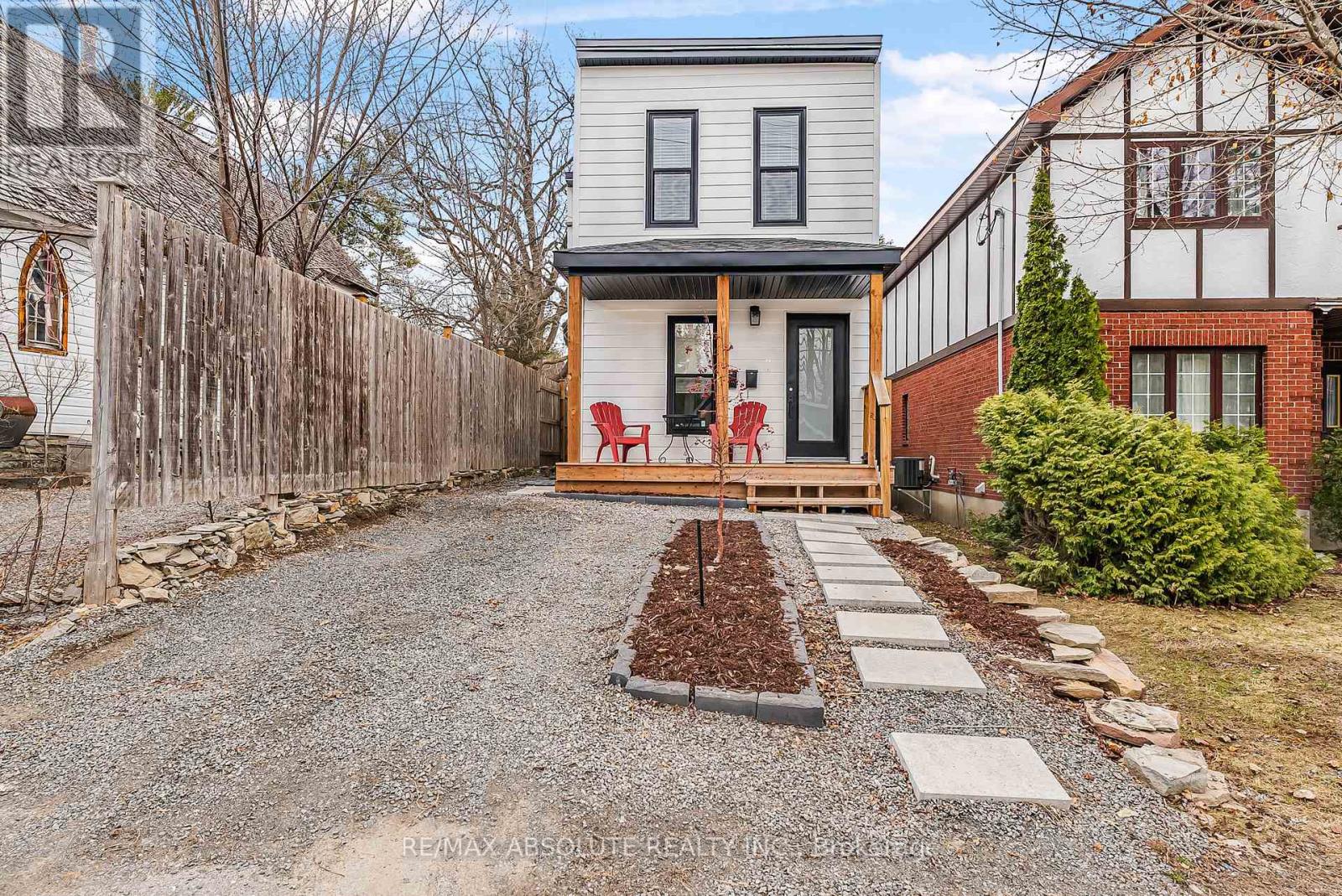 183 Britannia Rd, Ottawa, ON K2B 5X1