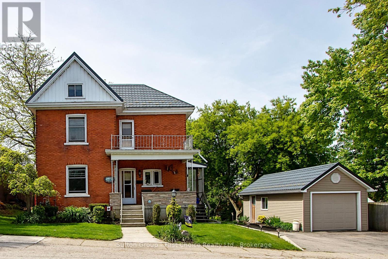 3 Pugh St, Perth East, ON N0K 1M0