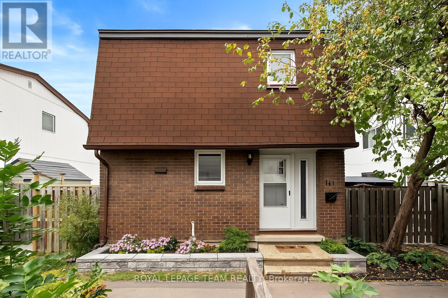 141 2166 Loyola Ave, Ottawa, ON K1J 8H5