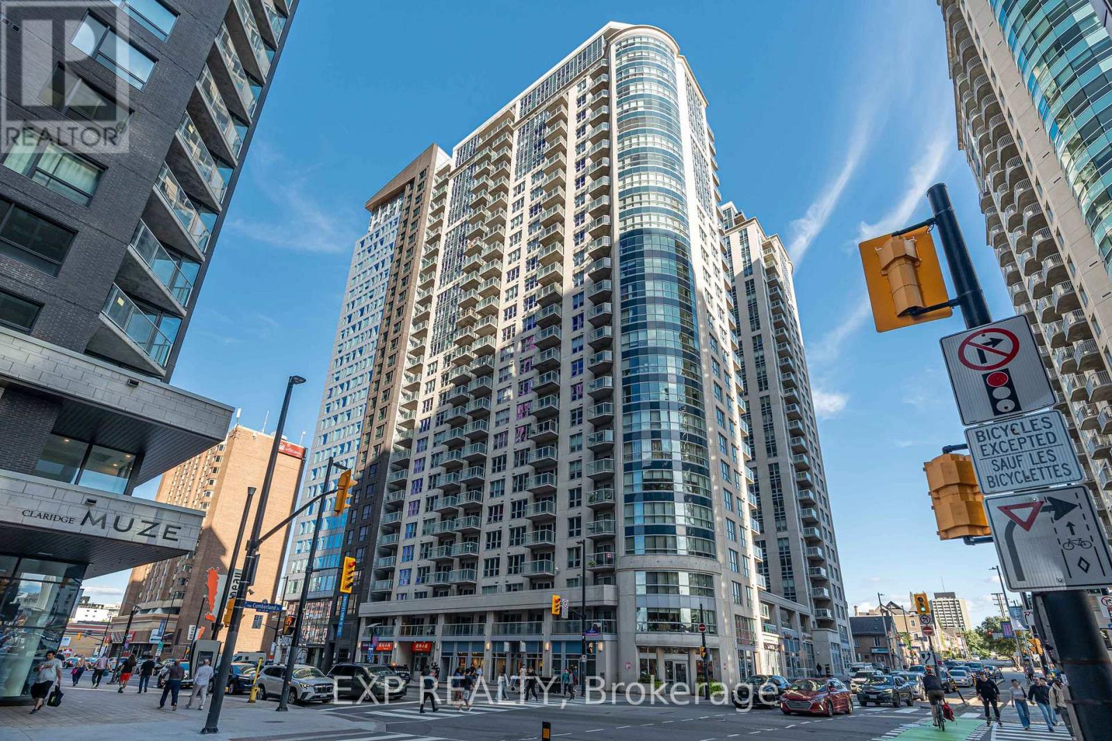 2308 242 Rideau St, Ottawa, ON K1N 0B7