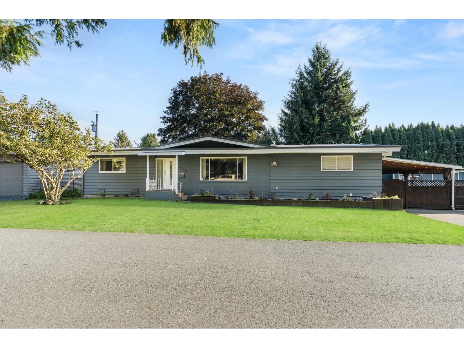 33690 Beechwood Dr, Abbotsford, BC V2S 1S4