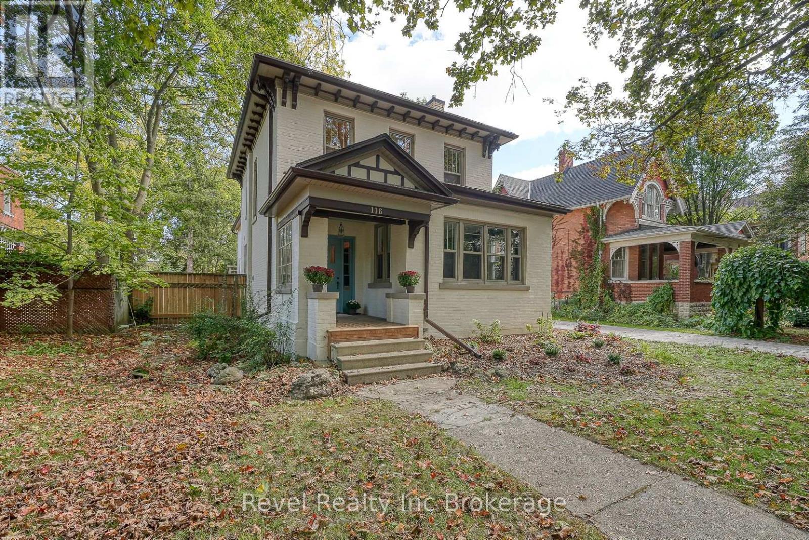 116 Vansittart Ave, Woodstock, ON N4S 4M9