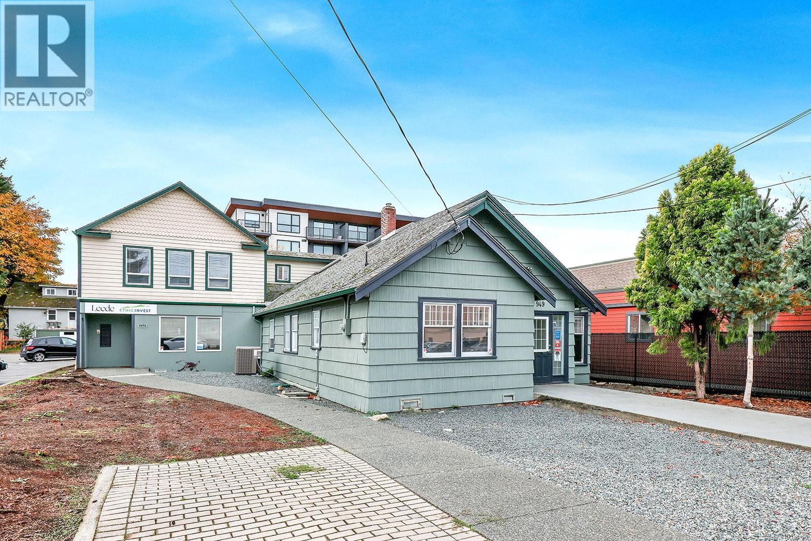 949 Fitzgerald Ave, Courtenay, BC V9N 2R6