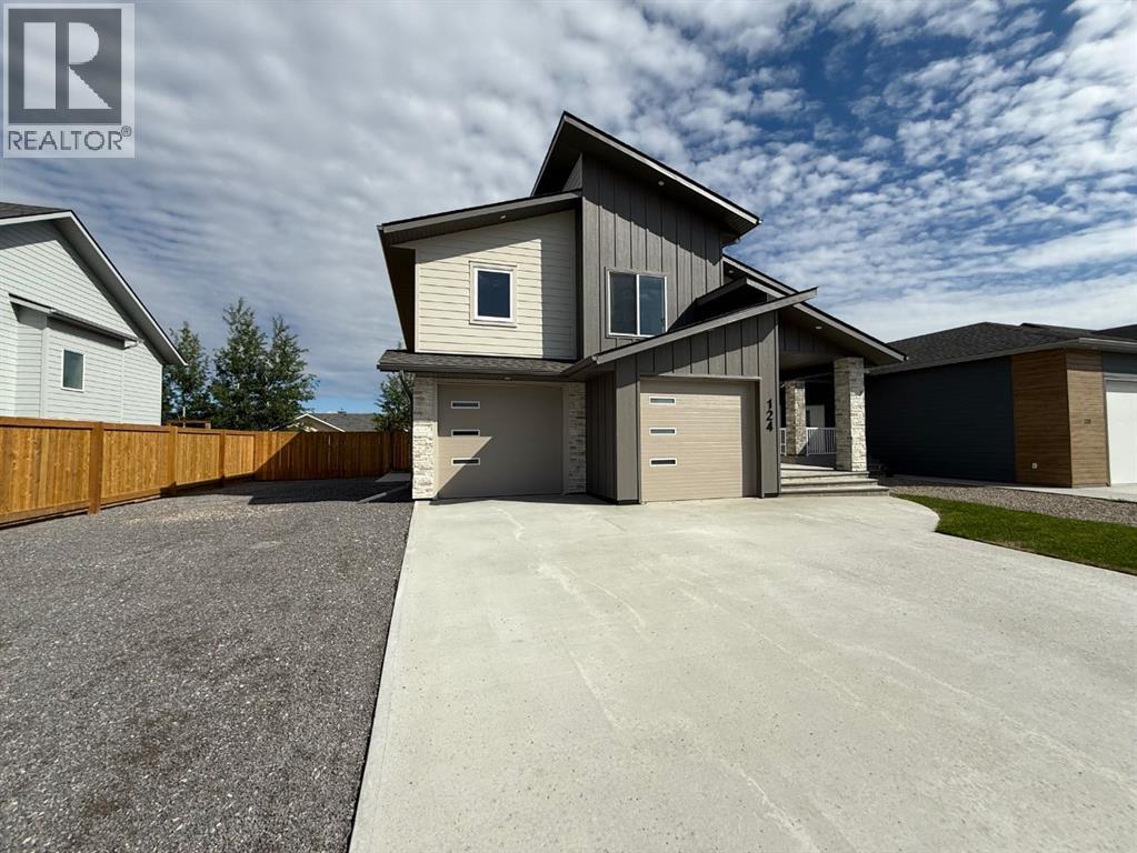 124 Trestle Pl, Hinton, AB T7V 0B8