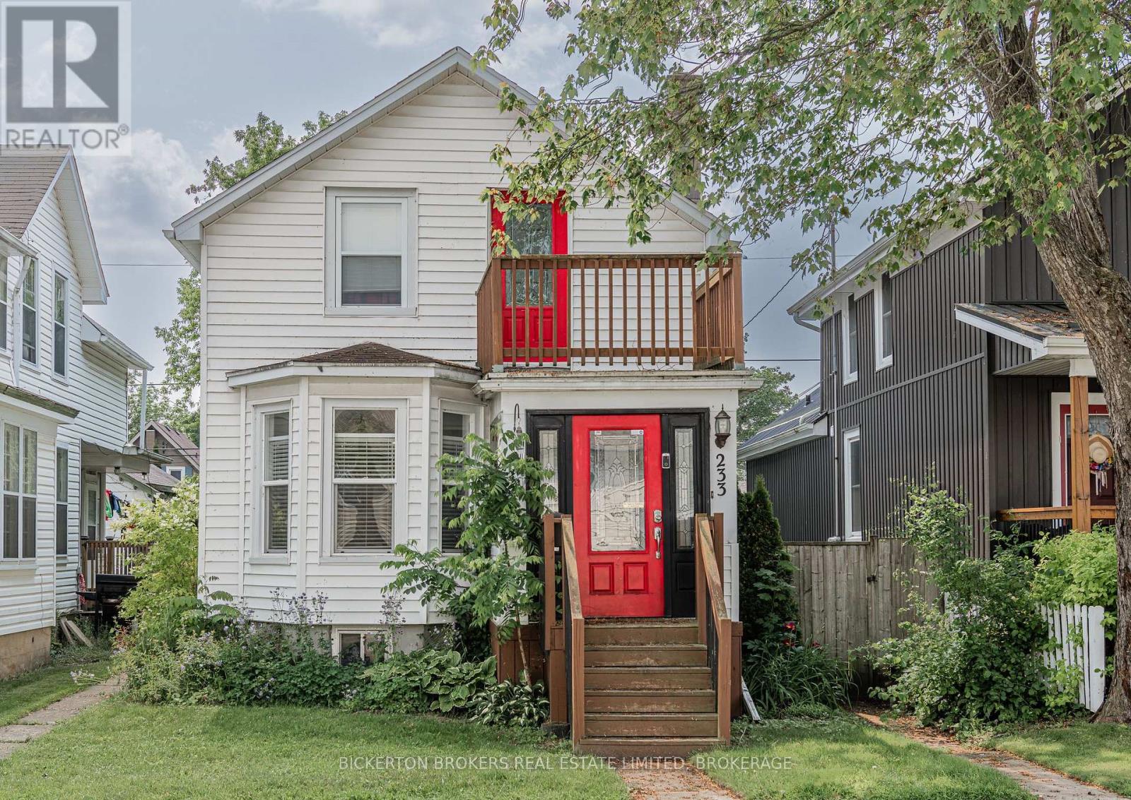 233 N Street N, Gananoque, ON K7G 1L9