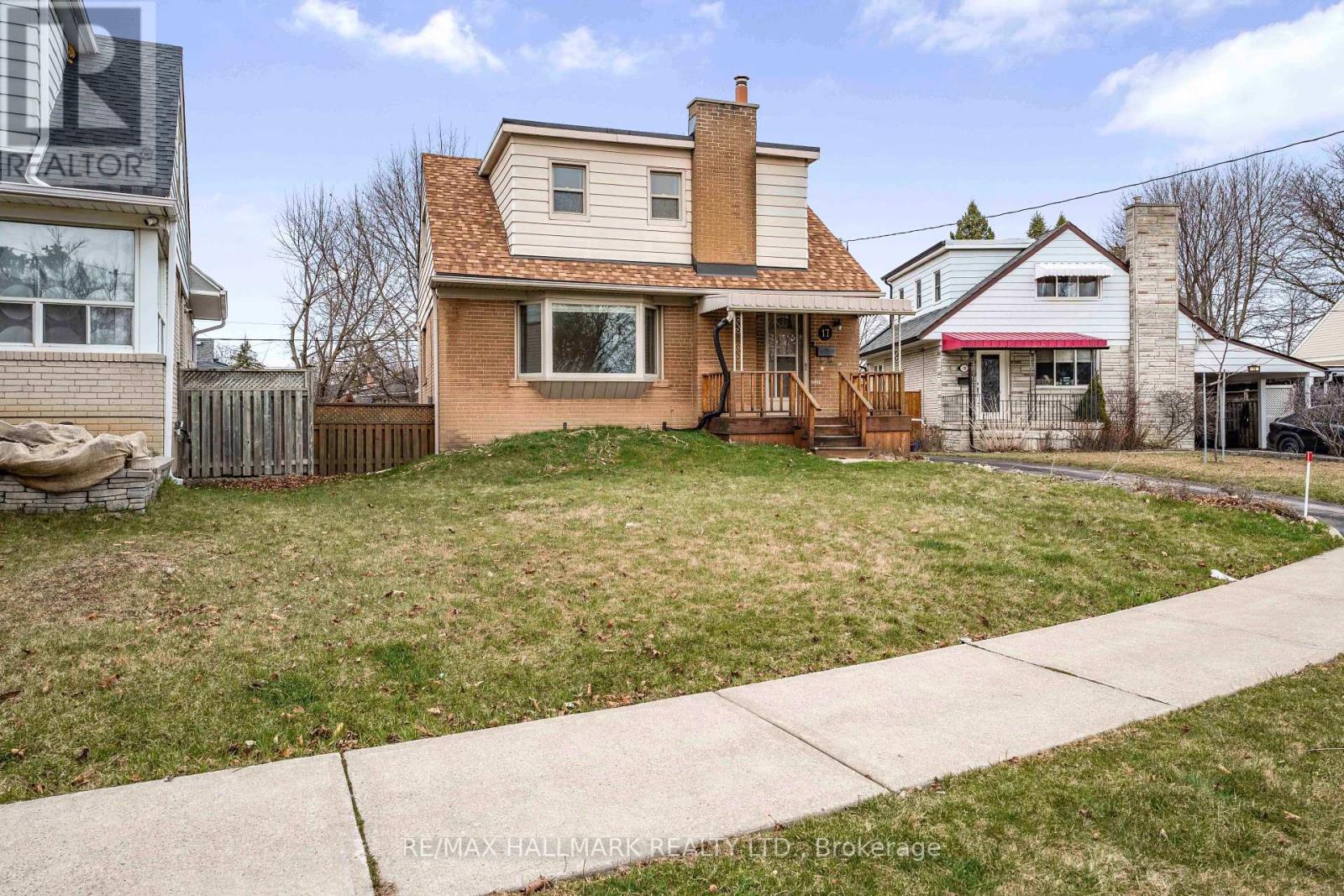 17 Tofield Cres, Toronto, ON M9W 2B8