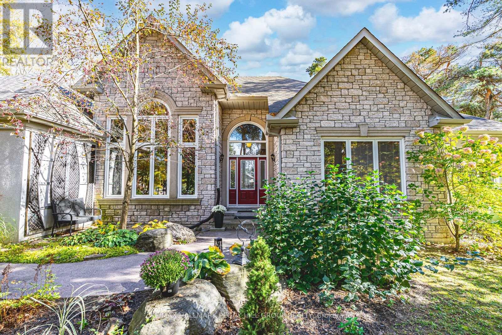 11 Bunker Pl, Oro-Medonte, ON L0L 2L0