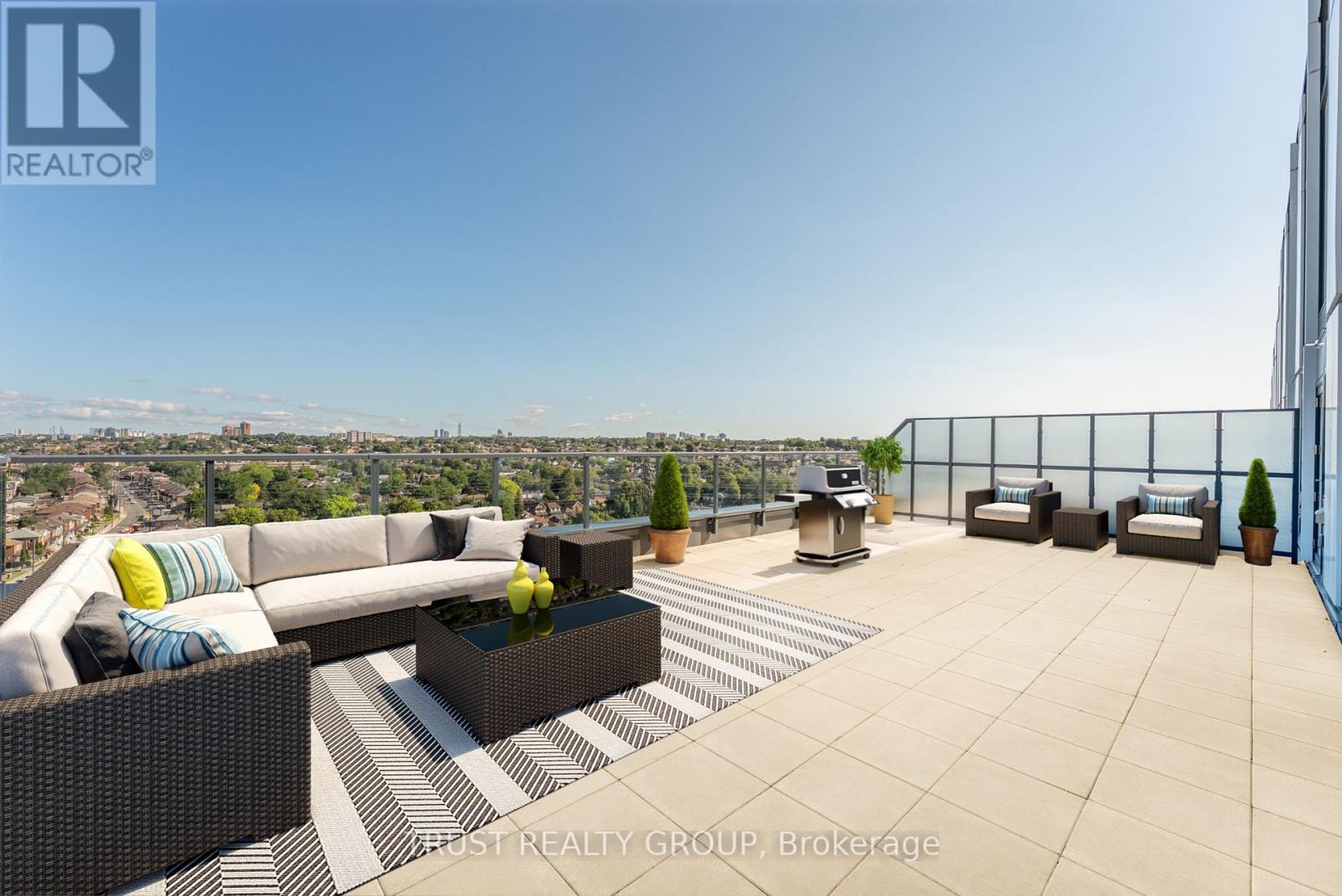 1104 1808 St Clair Ave W, Toronto, ON M6N 0C1