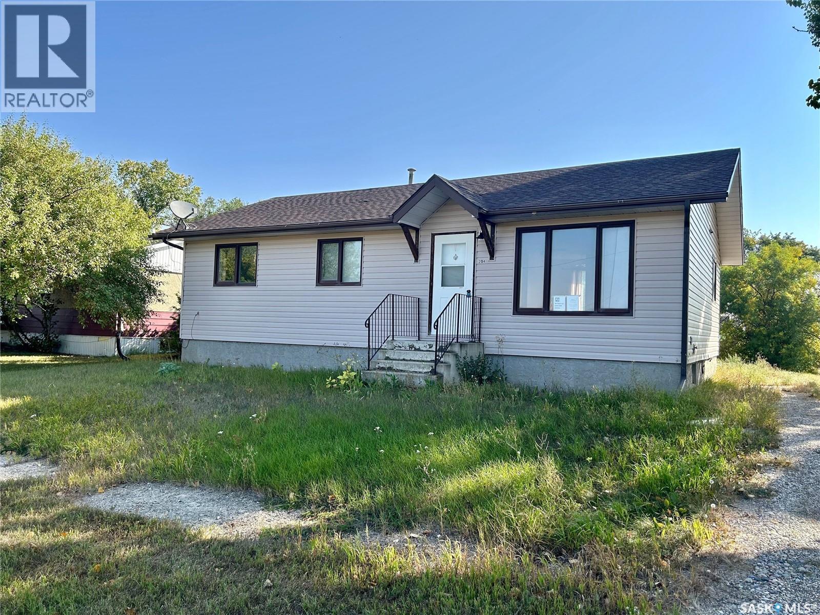 204 1 Street, Lang, SK S0G 2W0