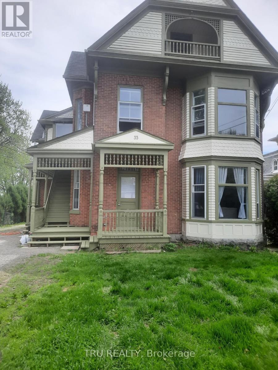 33 Lakeshore Dr, South Dundas, ON K0C 1X0