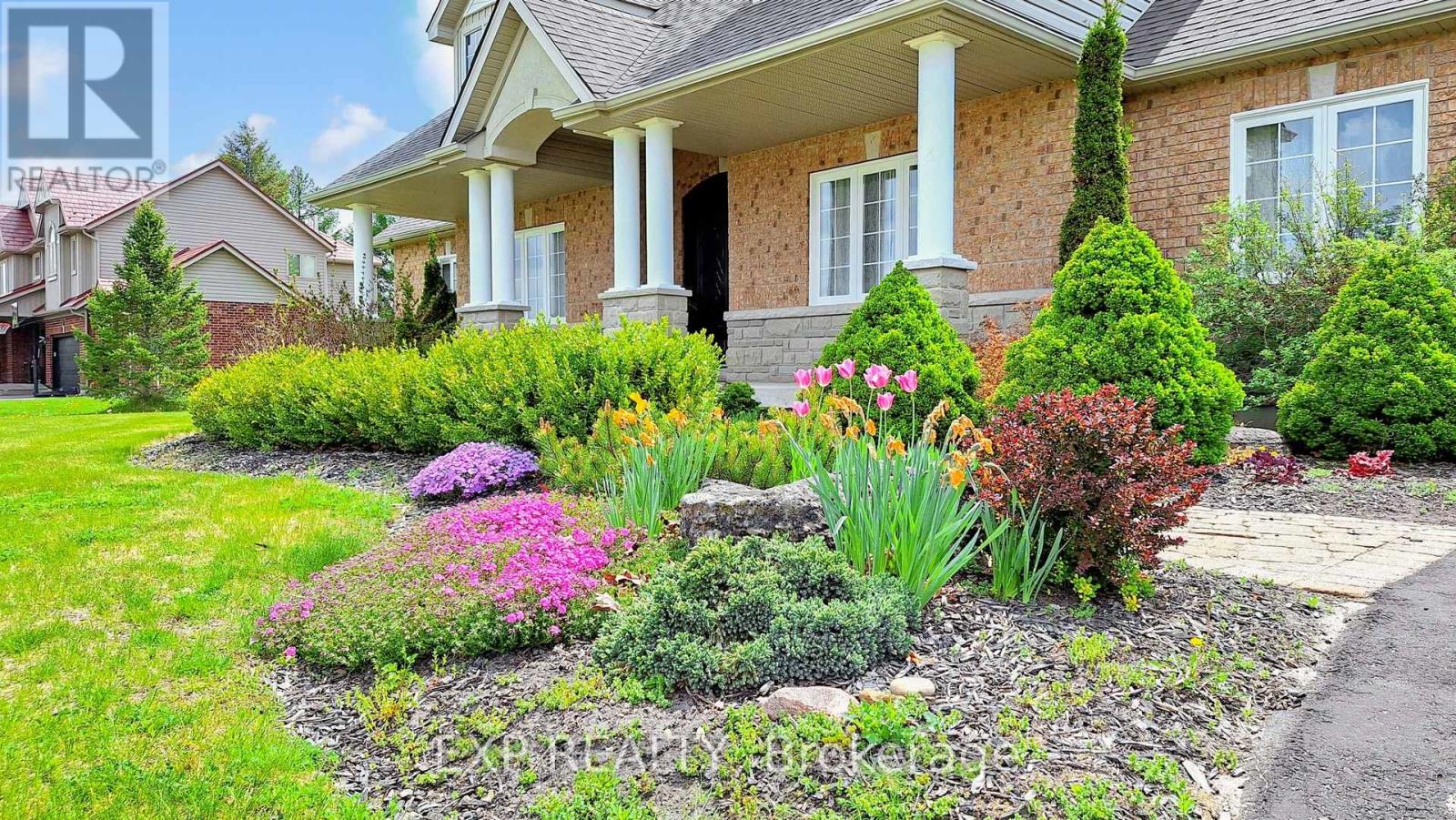 42 Somerville Cres W, Mulmur, ON L0N 1M0