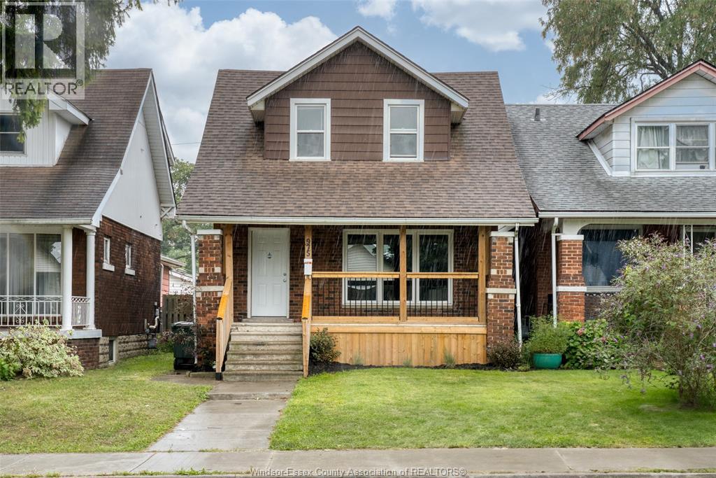 975 Curry, Windsor, ON N9B 2C4