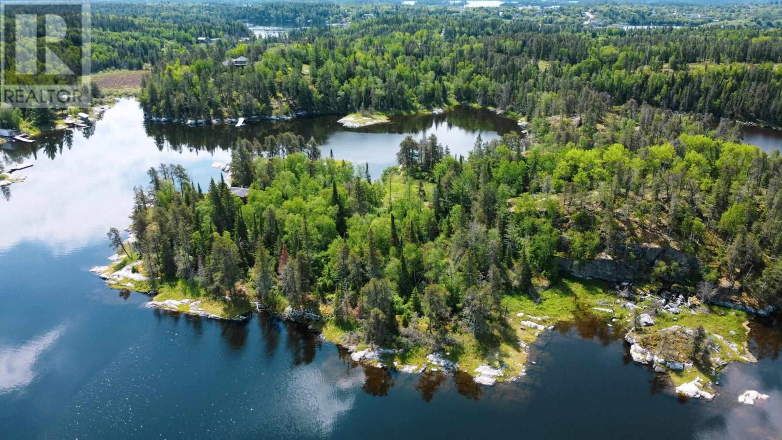 D428 Winnipeg River, Kenora, ON P9N 0E3