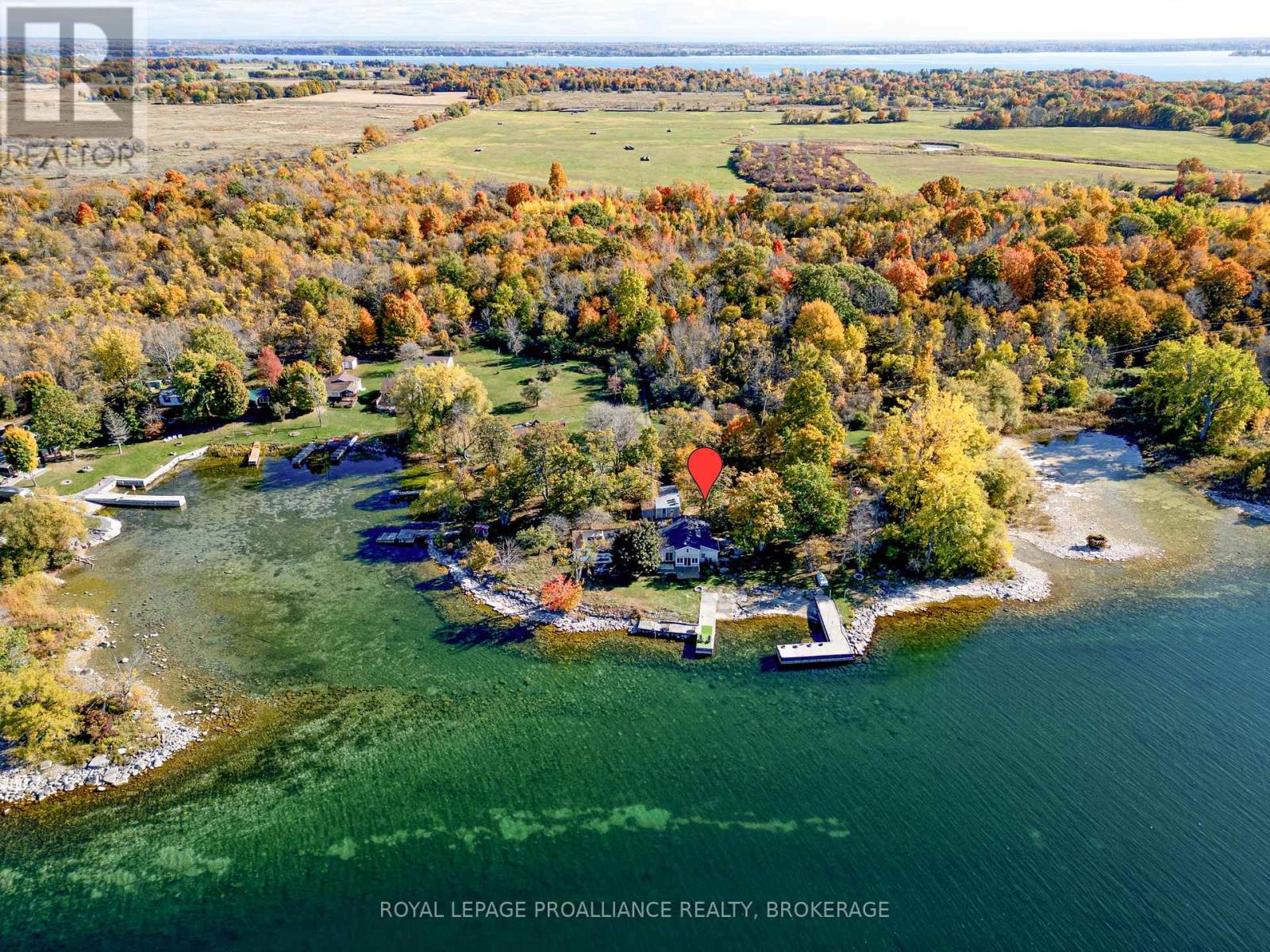14 Morgans Pt Ln B Ln, Frontenac Islands, ON K0H 2Y0