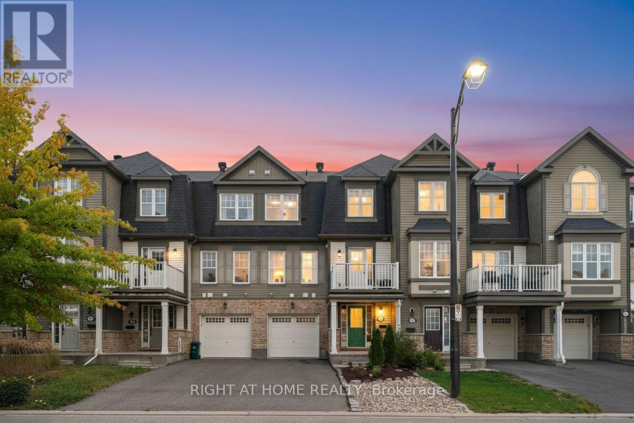 246 Cayman Rd, Ottawa, ON K2S 1B9