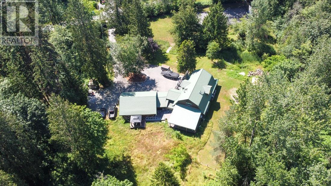26651 Cunningham Ave, Maple Ridge, BC V2W 1M8