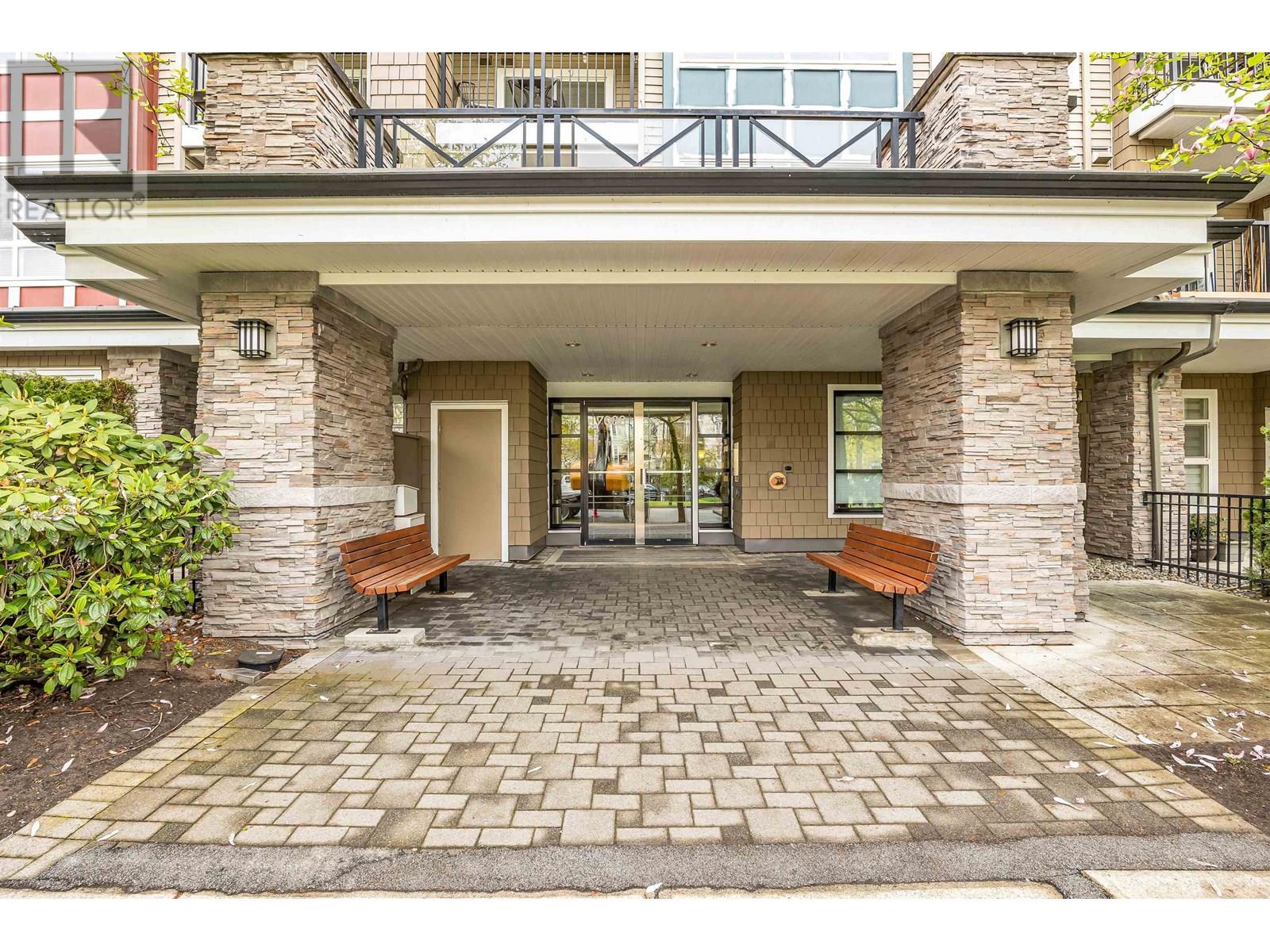 7088 Mont Royal Square Unit 403, Vancouver, BC V5S 4X7