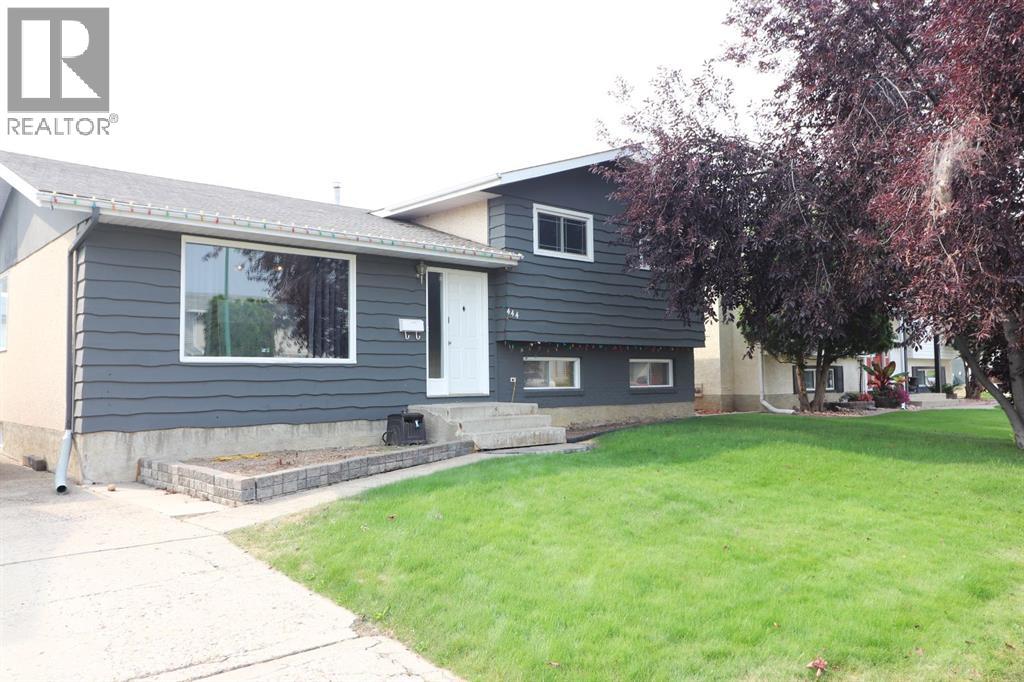 444 Sissons Cres SE, Medicine Hat, AB T1B 2J9