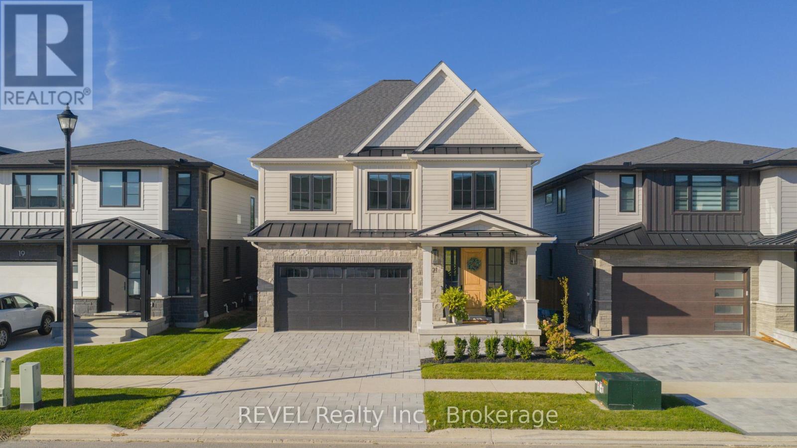 21 Arsenault Cres, Pelham, ON L3B 5N5