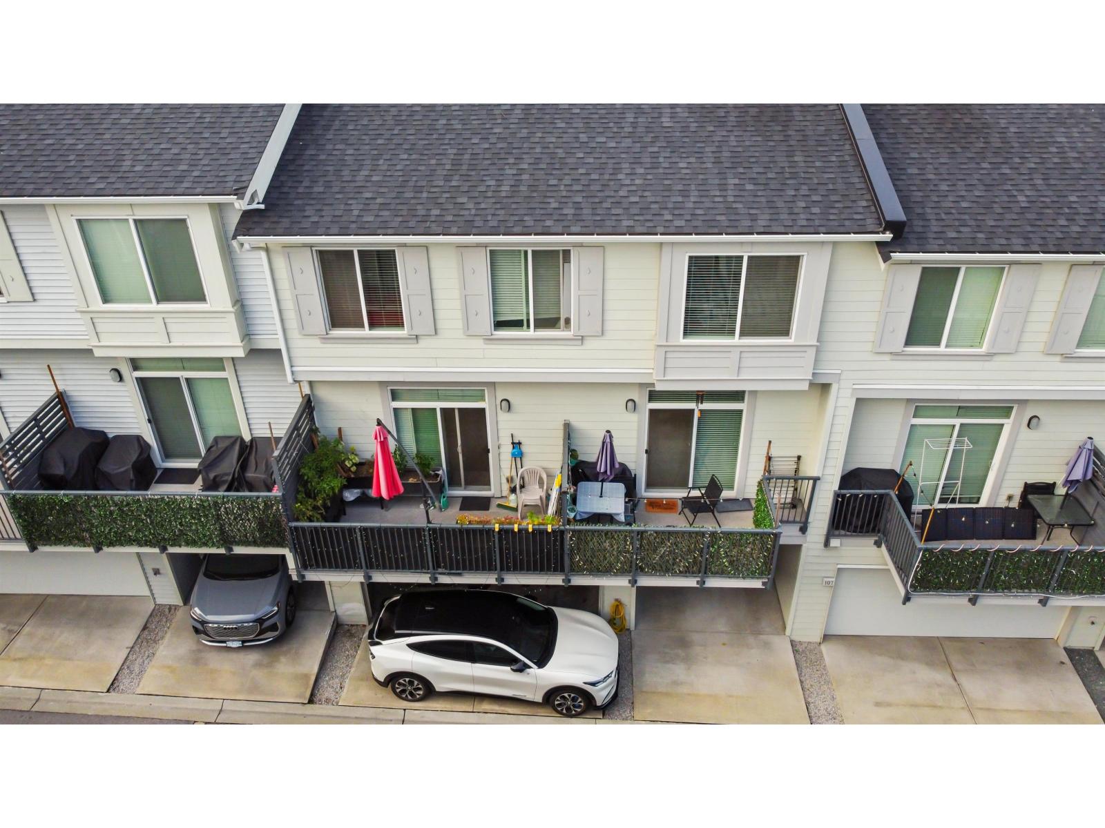 8168 136a Street Unit 109, Surrey, BC V3W 2Z6