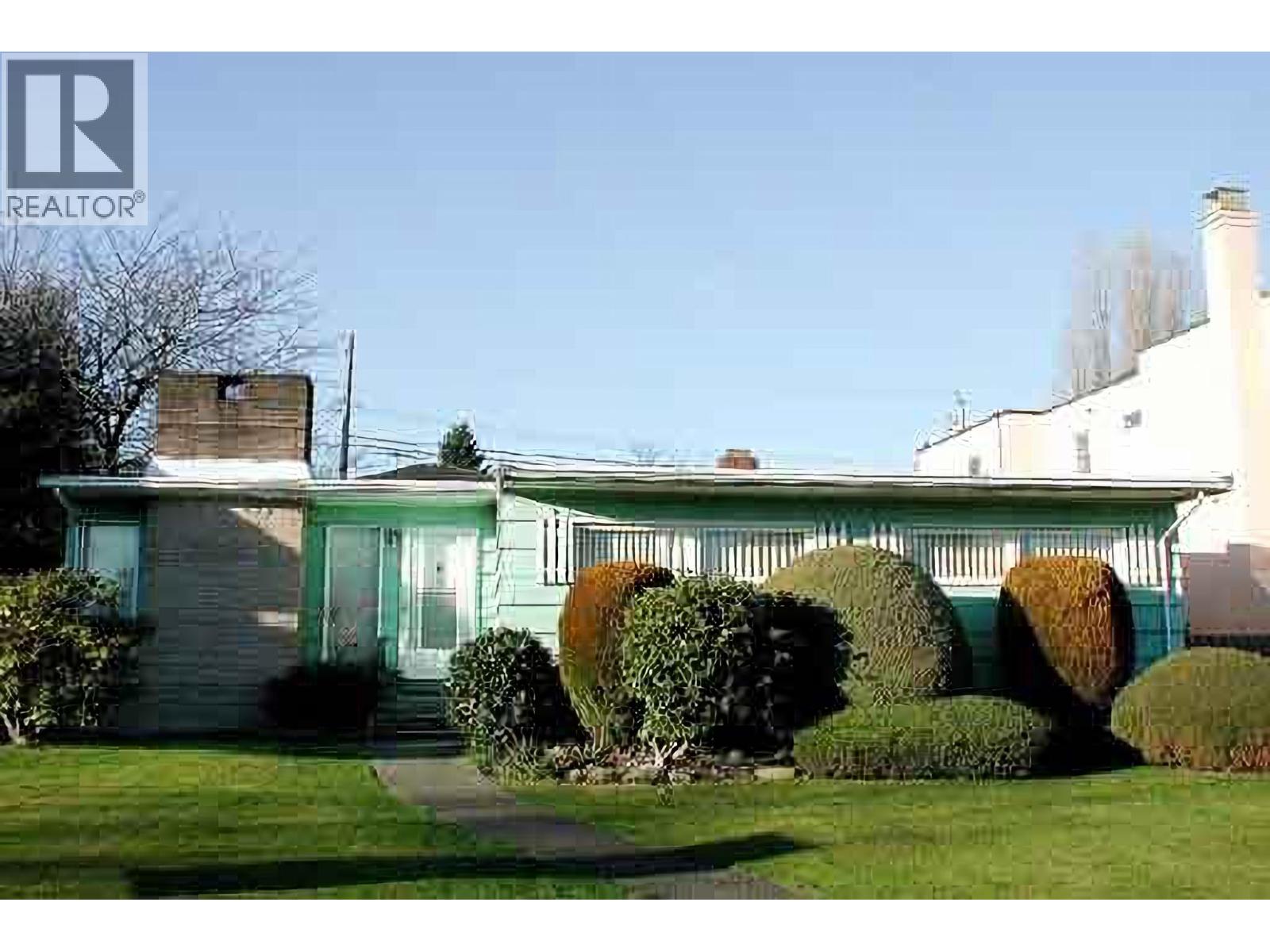 2371 Bonaccord Dr, Vancouver, BC V5P 2N8