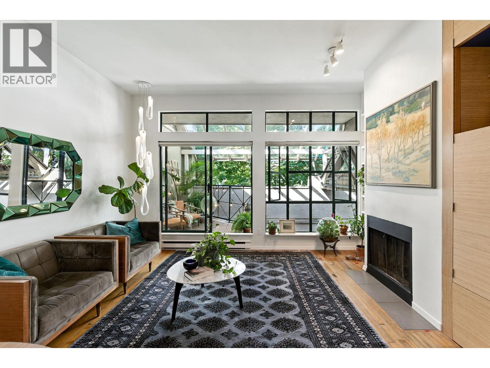 700 E Pender Street Unit 303, Vancouver, BC V6A 1V7